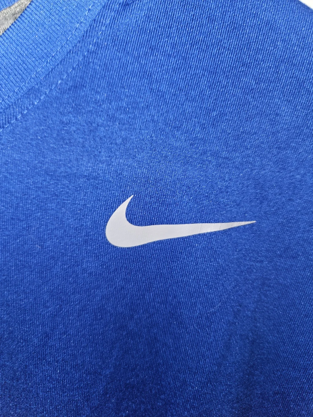 Nike Men’s Dri-FIT Long-Sleeve Crew in Royal Blue